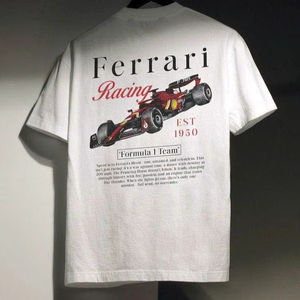 T-shirt graphique Ferrari Formula Racing en coton premium, streetwear, design motorsport, coupe oversize, impression haute intensité, usage quotidien - Product Image 3