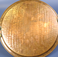 Plat de service et assiette de luxe en cuivre martelé avec dessus de table de cuisine décoratif pour la maison plateau de service en métal sûr