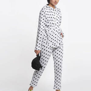 Chándal de mujer de invierno de calidad superior Diseño de dos piezas Tu propio chándal de manga larga para mujer - Product Image 4