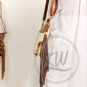 Bolso de Hombro Cruzado de Cuero Genuino con Pelo de Vaca, Hecho a Mano, con Cremallera, Portátil, Antirrobo, Último Estilo de Moda para Verano - Product Image 3