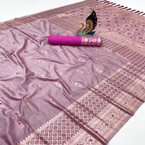 Sari Banarasi de Algodón de Seda Suave VASTRA COTTAGE con Tejido Zari y Meenakari, Pallu Rico con Blusa de Seda Suave para Uso Festivo - Product Image 3