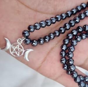 Cuentas facetadas de grado AAA de diamante de moissanita negro redondo de 5,50mm, excelente corte para joyería de moissanita y joyería personalizada - Product Image 1