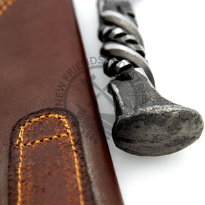 Final Gambit DIY Grade Railroad Spike Couteau en acier poli Clip Point Lame Motif Géométrique Poignée OEM Personnalisable 58-60HRC - Product Image 3