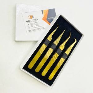 Pinzas profesionales para extensión de pestañas doradas con etiqueta privada, acero inoxidable sin óxido, volumen de calidad sostenible, puntiagudas - Product Image 5