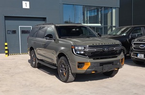 Fo-rd Expe-dition TREMOR SUV 7 Posti Euro V Turbo 2.0-2.5L Trasmissione Automatica Motore a Combustione Interna Tetto Apribile - Product Image 3