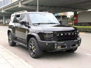 Sedán Todoterreno 4x4 2024 con Motor Turbo, Transmisión Automática, Techo Panorámico, Volante a la Izquierda, Exterior Audaz - Product Image 4