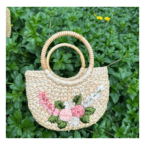 Sac en jacinthe d'eau, matériau naturel tissé en jacinthe, adapté au rangement quotidien et à l'utilisation comme sac à main, Vietnam - Product Image 4