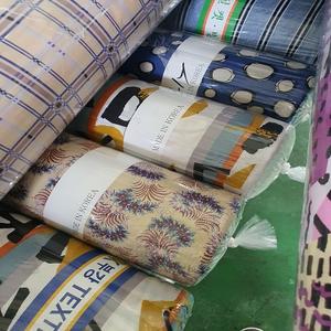 Coton 60s imprimé tissé 60 tissu léger extensible stock-17018 pour une utilisation en extérieur pour les garçons et les filles - Product Image 2