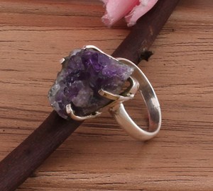 แหวนเงินสเตอริง925พร้อมแหวนพลอยดิบเมทิสต์ธรรมชาติทำด้วยมือเครื่องประดับโบโฮวินเทจสำหรับผู้หญิงไอเดียของขวัญ - Product Image 2