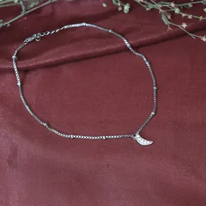 Tobillera de Plata 925 con Incrustaciones de Diamantes en Forma de Luna para Mujer - Joyería de Pie Delicada y Bonita para Regalo - Product Image 4