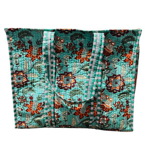 Bolso Tote Abierto de Hombro Acolchado con Estampado Floral Hecho a Mano 100% Algodón para Mujer - Product Image 1