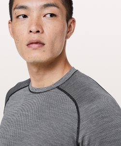 เสื้อยืดคอตตอนเจอร์ซีย์แบบใหม่ สไตล์ลำลอง ผ้าฝ้ายแท้ 100% สำหรับผู้ชาย ราคาประหยัด - Product Image 4