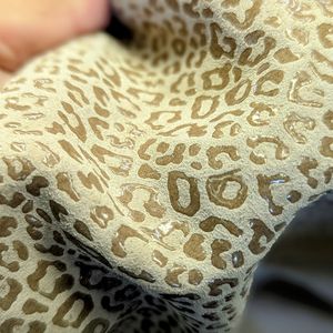 Giày túi thời trang phụ kiện da bò Ý trong suốt LEOKRISTAL hiệu ứng da báo bóng mượt cao cấp sẵn sàng giao hàng - Product Image 6