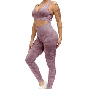 Moda Top Venta Mujeres Fitness Wear Yoga Se Workout Venta en línea Precio razonable Yoga Set - Product Image 3