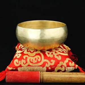 Bol chantant en bronze fait à la main pour la méditation, la guérison sonore et la pratique du yoga - Product Image 1