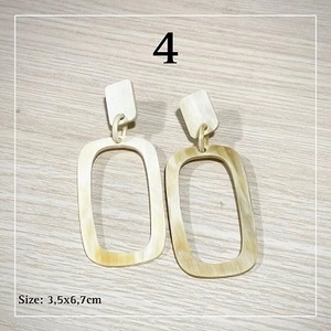 Boucles d'oreilles pendantes en or avec corne de buffle faites à la main Accessoires de mode mignons et élégants en vrac pour les fêtes, les mariages et les cadeaux - Product Image 5