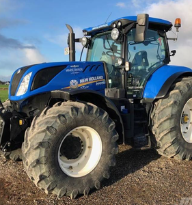 Tractor agrícola usado New-Holland Componentes centrales 4X4wd de alta calidad que incluyen bomba de engranajes y caja de cambios - Product Image 2