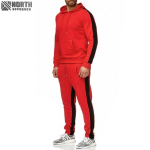 Conjunto de ropa deportiva de chándal de invierno para hombre con logotipo personalizado de alta calidad, pantalones cortos con capucha, pantalones de chándal estampados, chándal deportivo al por mayor - Product Image 3