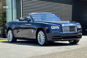 Rolls-Royce Dawn 2019 Usado, Convertible de Lujo, Excelente Estado, Disponible para Exportación, Interior de Cuero Azul - Product Image 2
