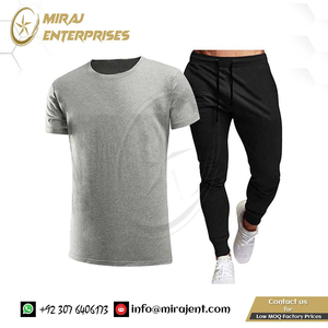 Fabricant d'Été Mode Marque de Loisirs Ensemble pour Hommes Survêtement Vêtements de Sport Survêtements pour Hommes T-shirt à Manches Courtes Ensemble de 2 Pièces - Product Image 3