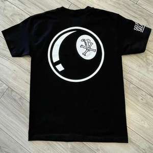 Camiseta de alta calidad para hombre 100% algodón transpirable 220 gramos tela patrón sólido estilo Casual Material venta al por mayor camiseta - Product Image 5