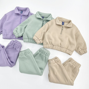 Completo Set Autunnale per Bambini: <span class=keywords><strong>Felpa</strong></span> in Maglia <span class=keywords><strong>con</strong></span> <span class=keywords><strong>Cerniera</strong></span> a Quarto e Pantaloni Coordinati in Pile Traspirante, Comodi per Ragazzi e Ragazze - Product Image 3