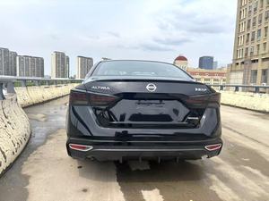 Nissan Altima la plus vendue, conduite à gauche, transmission automatique, diesel turbo, sièges en cuir, caméra arrière 360°, pneus R17, toit ouvrant - Product Image 2