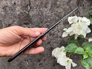 Beau peigne à cheveux en corne de buffle avec logo personnalisé Peigne à brosse à cheveux de mariage avec manche en bois Cadeau parfait pour elle le jour de la fête des mères - Product Image 4