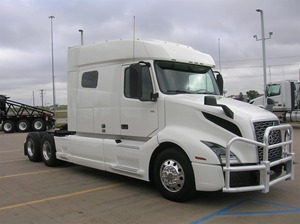 Used SLEEPER TRUCKS Affordable 2021 2022 2023 Vol_vo VNL64T740 SLEEPER TRUCKS - Product Image 2