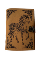 Journal en cuir véritable gaufré de conception unique de cheval fait à la main en laiton Antique C-Lock carnet de notes Deckle Edge papier carnet de notes
