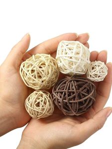 Bolas de mimbre de ratán natural hechas a mano para decoración del hogar - Product Image 2
