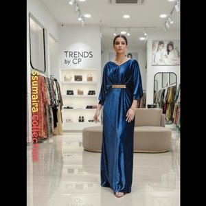 Vestido de Noche de Terciopelo de Lujo |   Abaya Jalabiya Estilo Golfo |   Colores Personalizados, MOQ Bajo - Product Image 3