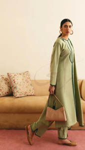 Trajes de Mujer de Diseño Nuevo, Hechos Profesionalmente, Transpirables, Formales, Casuales, de Alta Calidad, Ecológicos y a Bajo Precio - Product Image 3