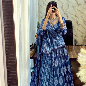 High on Demand Navaratri Style Lehenga Choli para mujeres y niñas, la mejor colección de Indian Boutique, ropa exclusiva para festivales de bodas - Product Image 1