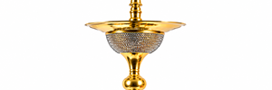 Chicha de luxe artisanale en laiton égyptien, finition laquée, avec peau de serpent teinte émeraude exotique et incrustations de cristal d'autruche - Product Image 2