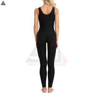 Combinaison de yoga grande taille pour femmes, coupe régulière, respirante, légère, en toile, ensemble personnalisable avec sweat à capuche zippé et pantalon empilé - Product Image 2