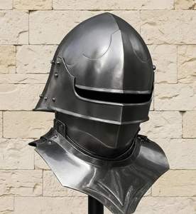 Casque d'armure métallique personnalisable pour jeux de rôle fantastiques, offrant un style unique avec un cadre métallique solide et durable - Product Image 1