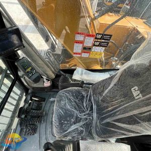 Excavadora Caterpillar CAT323D2L de 35 Toneladas de Peso Operativo, Equipo de Construcción Usado con Motor Cummins en Buenas Condiciones - Product Image 1