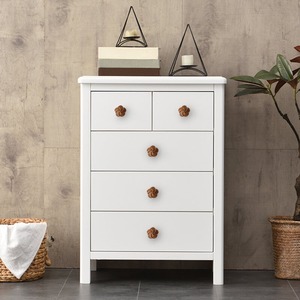 Perilla de diseño de flores de madera artesanal para armarios, cajones y armarios, perfecta para decoración rústica del hogar y estilo de muebles - Product Image 3