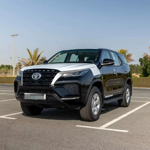 Toyota Fortuner SUV Gasolina FWD, Vehículo de Alta Calidad, 5 Plazas, Volante a la Izquierda, Sin Accidentes - Product Image 1