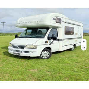 Nueva caravana de lujo 4x4 para 4-6 personas, remolque RV todoterreno de lujo. - Product Image 1