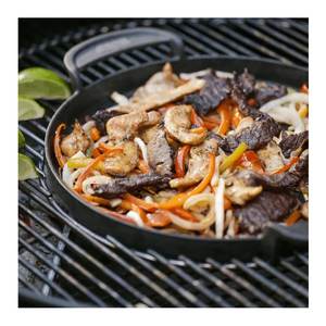 Plancha de Hierro Fundido Weber (38.6x30.5cm) con Asa Lisa 7421 para Asar y Cocinar - Product Image 4