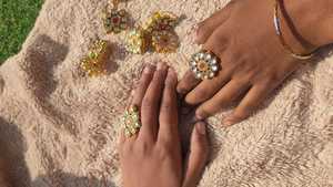 แหวนหิน kundan สำหรับงานแต่งงานของขวัญเพื่อนเจ้าสาวของขวัญสำหรับเพื่อนเจ้าสาวของขวัญคืนของขวัญของขวัญของขวัญ dholki ของขวัญผู้หญิงกำไลข้อมือบาร์ - Product Image 3