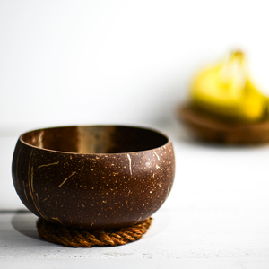 Cuenco Artesanal de Cáscara de Coco Pequeño de Vietnam/ Cuenco de Cáscara de Coco para Vela con Logotipo Grabado con Láser Hecho por Eco2go Vietnam - Product Image 1