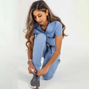 Uniformes médicos ajustados modernos personalizados para mujeres, uniformes de enfermera para hospitales y clínicas, diseño personalizado, servicio OEM disponible - Product Image 3