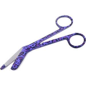 ชุดอุปกรณ์ผ่าตัด 6 ชิ้น ลายหลากหลาย สำหรับพยาบาล แพทย์ และแพทย์ฉุกเฉิน ขนาด 5.5 นิ้ว (14 ซม.) ผลิตจากเหล็กกล้าไร้สนิมเยอรมัน คุณภาพพรีเมียม - Product Image 6