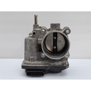 Cuerpo de aceleración TOYOTA Auris Series (E180) 220300T110 2ZRFXE híbrido 1798 (12>18) - Product Image 2