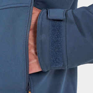 Nueva chaqueta suave para hombre con logotipo personalizado Softshell impermeable a prueba de viento cortavientos Softshell chaquetas para hombre - Product Image 3