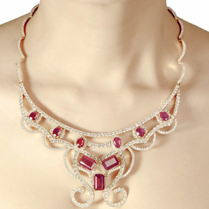 Collar con Colgante de Lujo BeGems, Alas de la Suerte, Collar de Oro con Rubí en Oro Italiano de 14K y 18K, Gran Venta para Mujer - Product Image 5