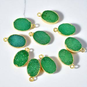 ขั้วต่อดรูซี่สีเขียวอ่อนชุบทอง10x12มม. จี้เชื่อมต่ออัญมณีดรูซี่ทรงรี - Product Image 1